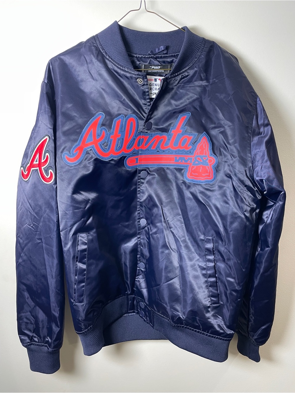 Atlanta Braves MLB Pro Standard Satin Bomber Jacket-Large- Navy Blue